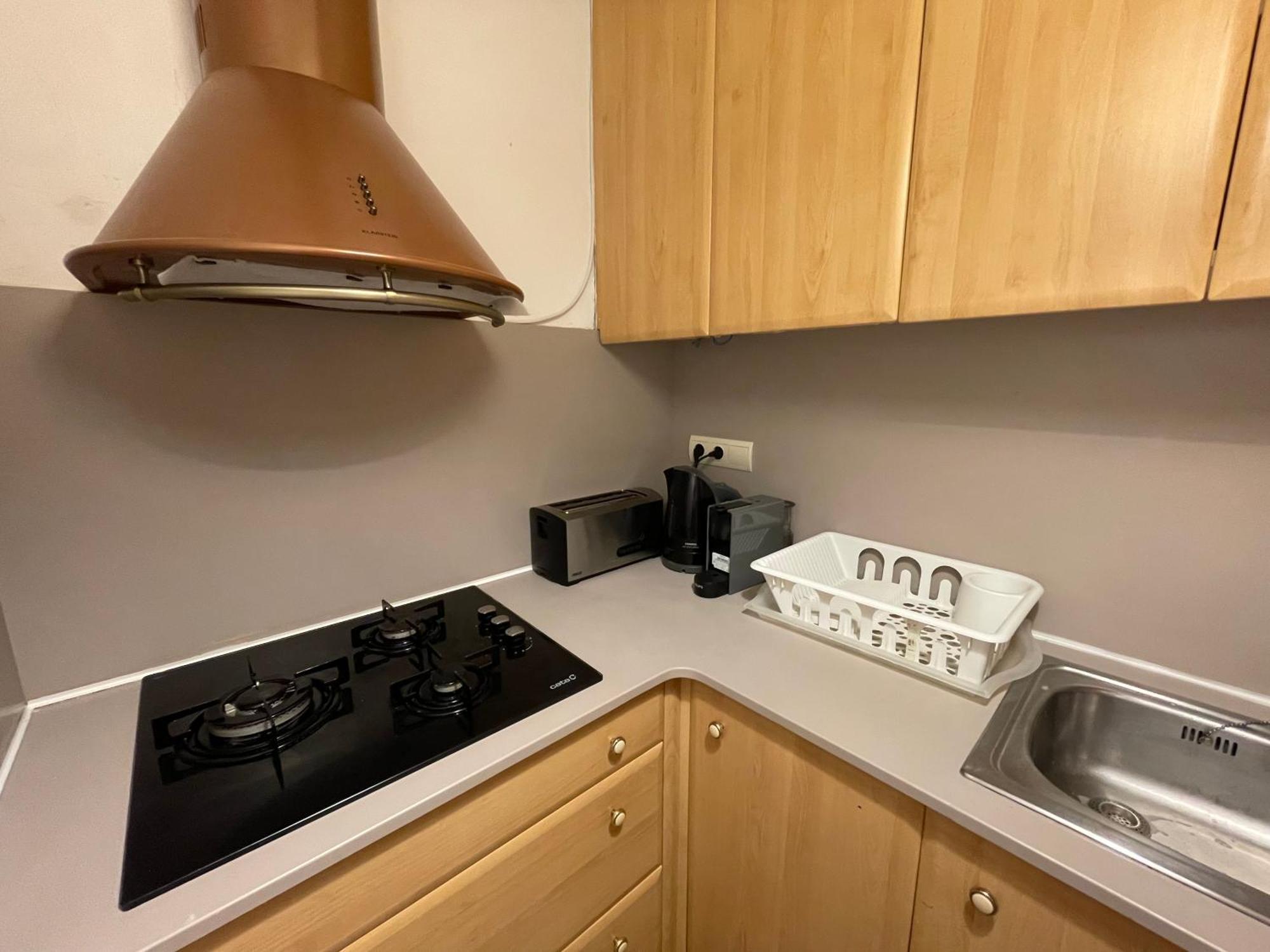 Apartamento Tranquilo Y Del Barrio Daire Barselona Dış mekan fotoğraf